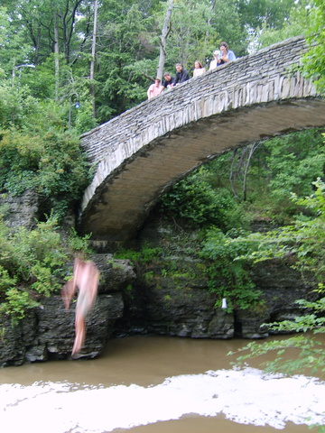 cliffjumping 360x480