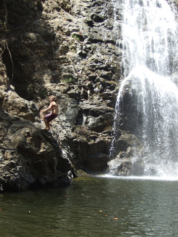 montezuma waterfall 360x480
