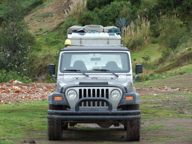 jeep land rover hybrid 640x480