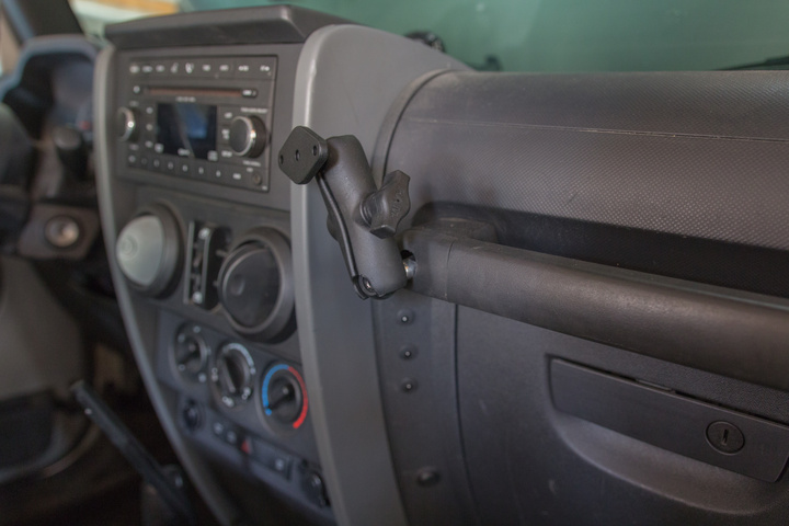 Jeep wrangler online dash mount bar