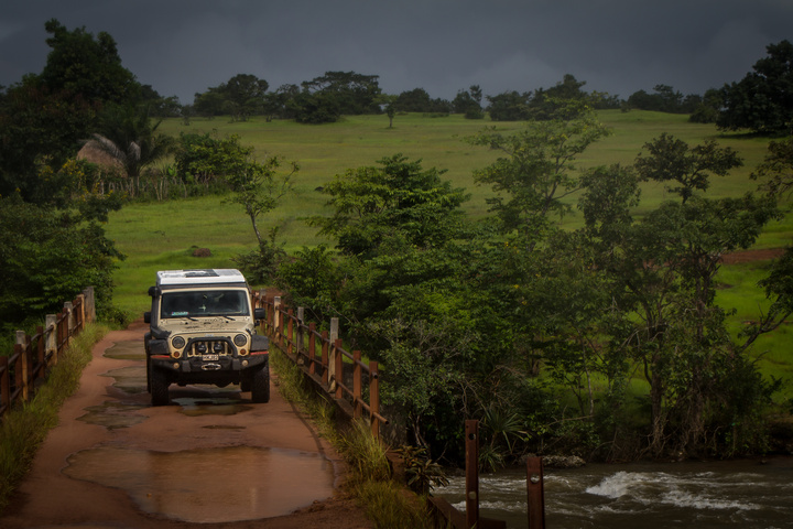 jeep bridge guinea 720x480