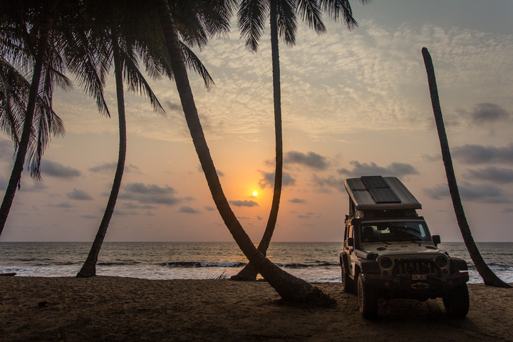 ebodje sunset beach jeep 720x480