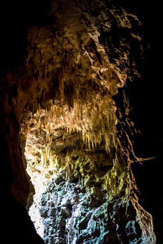 sassa caves angola stalactite 320x480