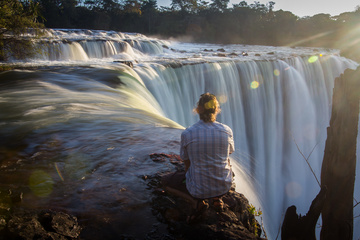 On the edge of Lumangwe Falls