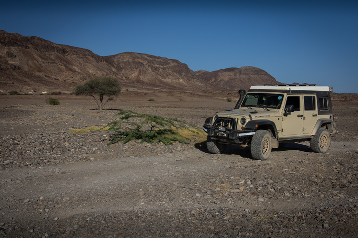 jeep mountains remote 720x480